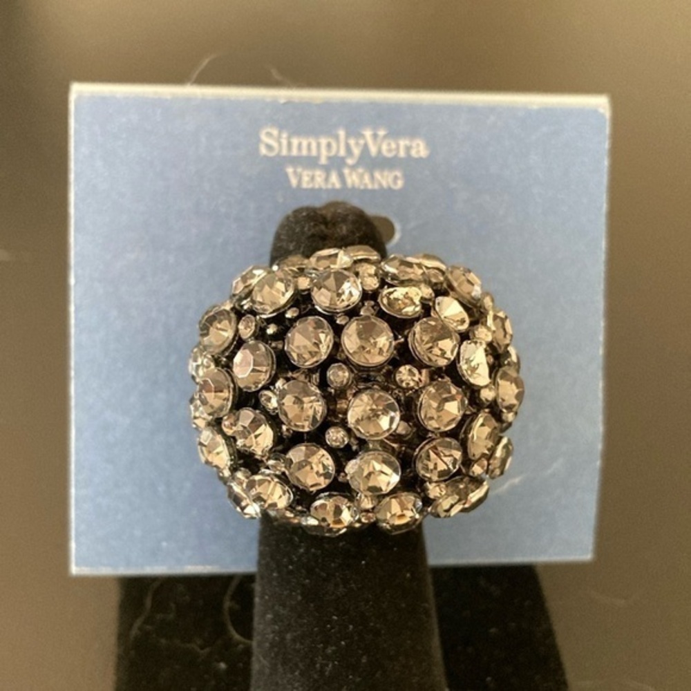 Simply Vera Vera Wang Dark Crystal Cluster Ring Size 6